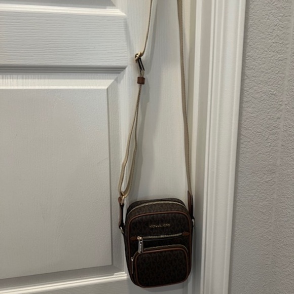 Cross Body, Michael Kors small bag - Picture 5 of 6